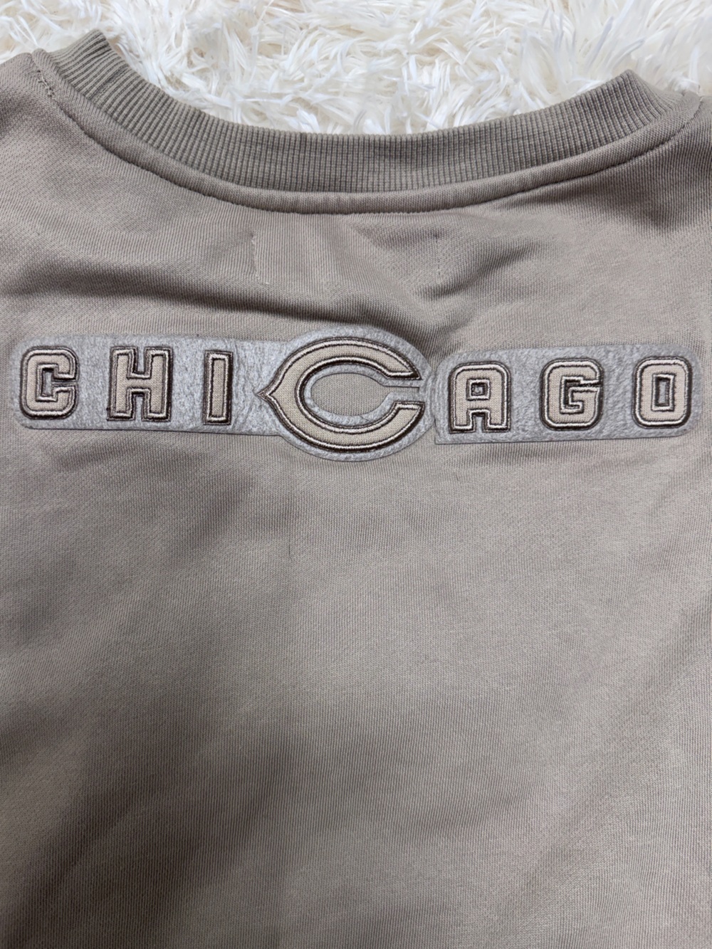 Pro Standard Chicago Bears Oversized Patched Sweatshirt – Women’s XL, Taupe - Picture 6 of 8